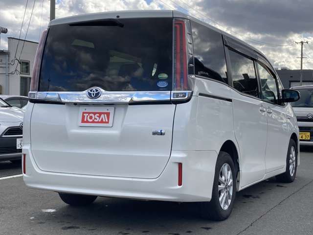 TOYOTA NOAH HYBRID 2017 Image 31