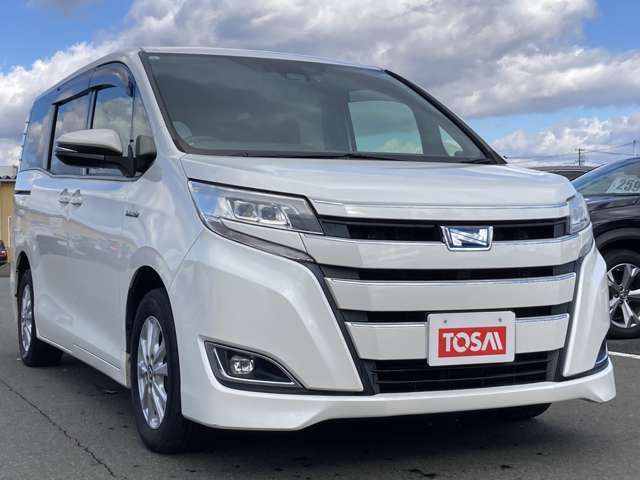 TOYOTA NOAH HYBRID 2017 Image 31