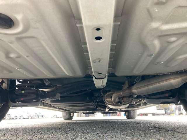 TOYOTA NOAH HYBRID 2017 Image 31