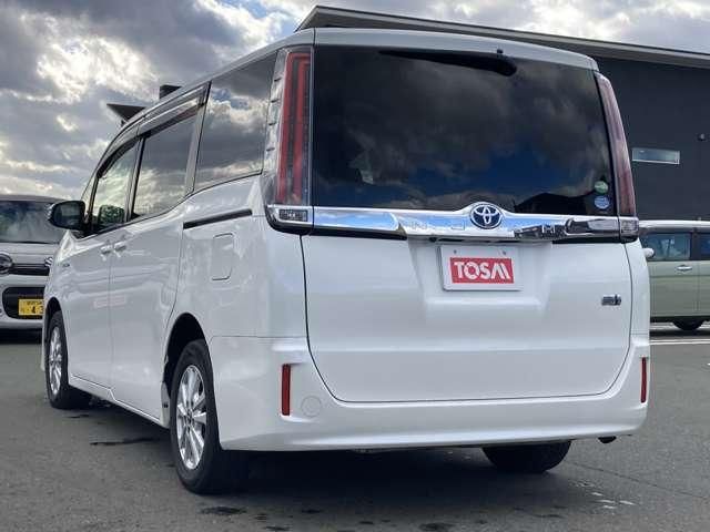 TOYOTA NOAH HYBRID 2017 Image 31