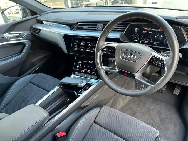 AUDI E-TRON SPORTBAC 2020 Image 31