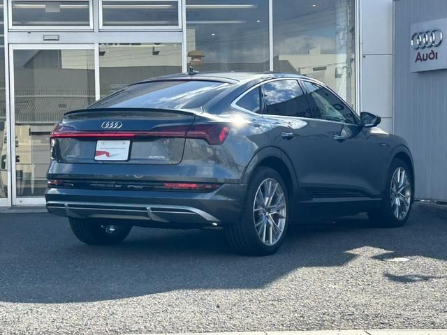 AUDI E-TRON SPORTBAC 2020 Image 31