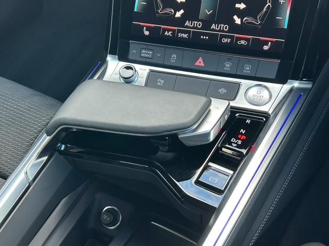 AUDI E-TRON SPORTBAC 2020 Image 31