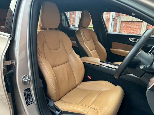 VOLVO V60 2023 Image 31