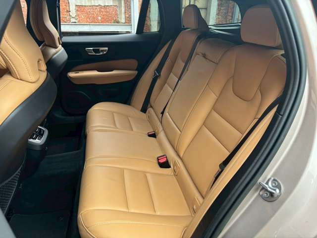 VOLVO V60 2023 Image 31