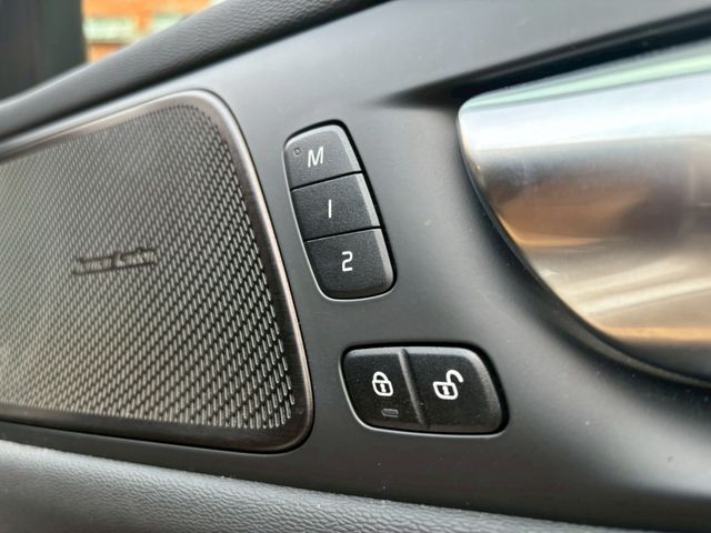 VOLVO V60 2023 Image 31