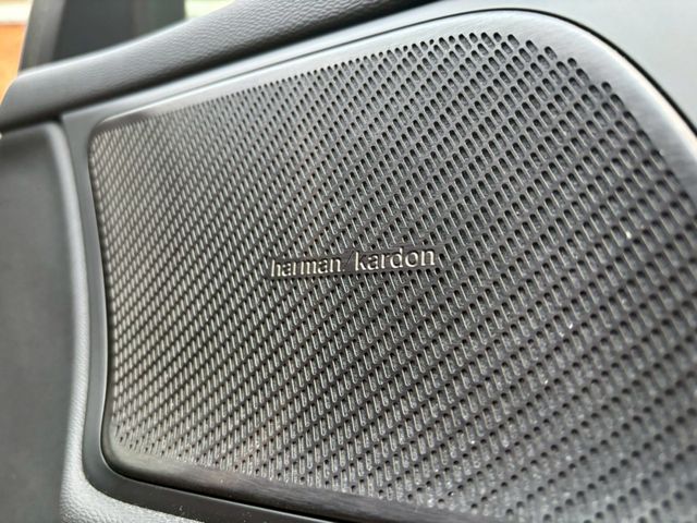 VOLVO V60 2023 Image 31