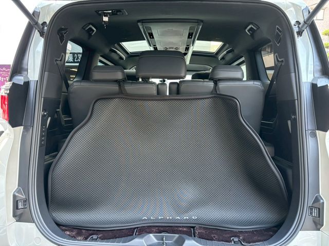 TOYOTA ALPHARD HYBRID 4WD 2023 Image 31