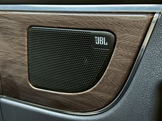 TOYOTA ALPHARD HYBRID 4WD 2023 Image 31