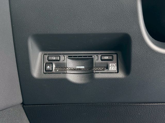 TOYOTA ALPHARD HYBRID 4WD 2023 Image 31