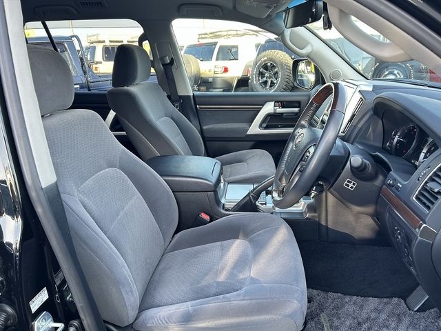 TOYOTA LANDCRUISER WAGON 2015 Image 31