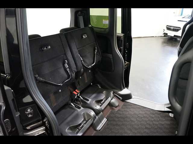 HONDA N BOX CUSTOM 2018 Image 31