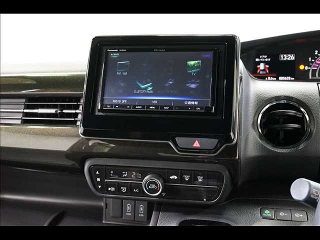 HONDA N BOX CUSTOM 2018 Image 31