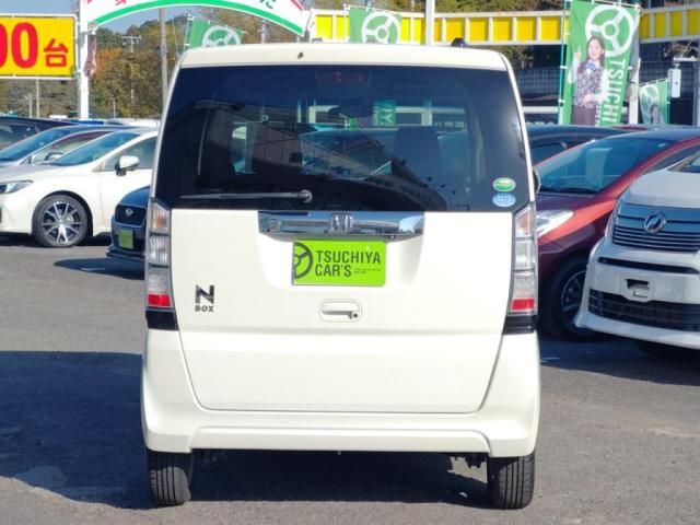 HONDA N BOX 2014 Image 31