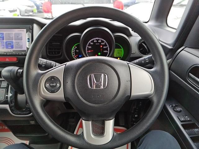HONDA N BOX 2014 Image 31