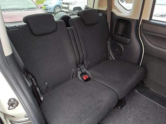 HONDA N BOX 2014 Image 31