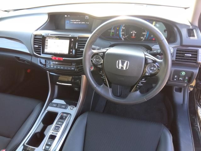 HONDA ACCORD HYBRID 2018 Image 31