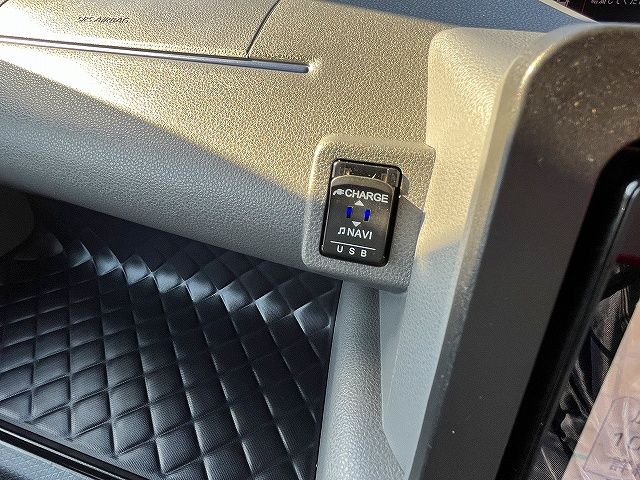 DAIHATSU TANTO CUSTOM 2019 Image 31