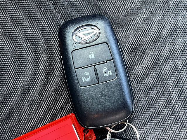 DAIHATSU TANTO CUSTOM 2019 Image 31