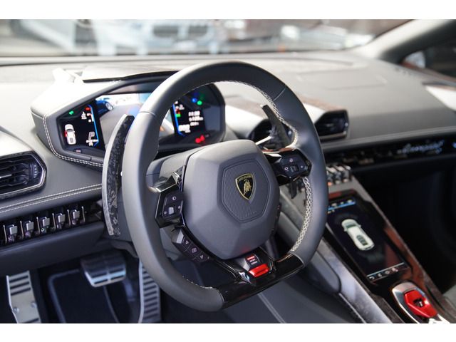 LAMBORGHINI HURACAN 2020 Image 31