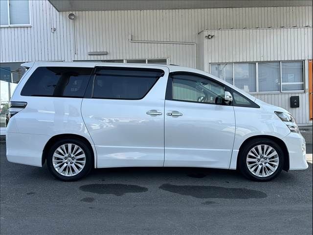 TOYOTA VELLFIRE 2013 Image 31