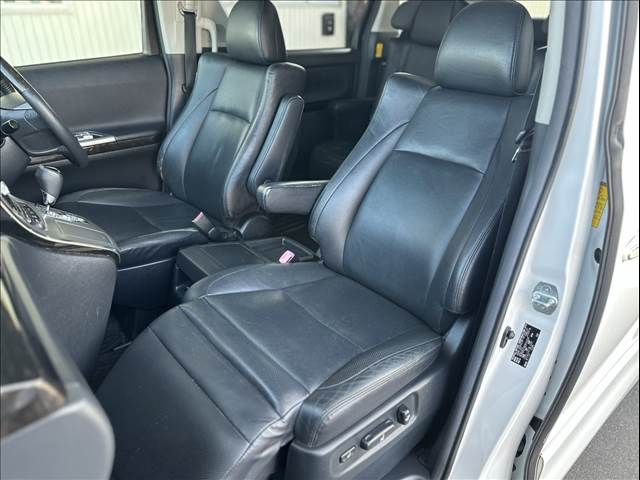 TOYOTA VELLFIRE 2013 Image 31