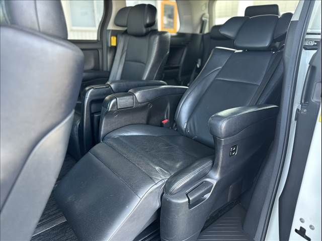 TOYOTA VELLFIRE 2013 Image 31