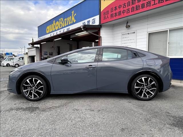 TOYOTA PRIUS PHV 2023 Image 31