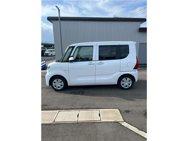 DAIHATSU TANTO 2022 Image 31