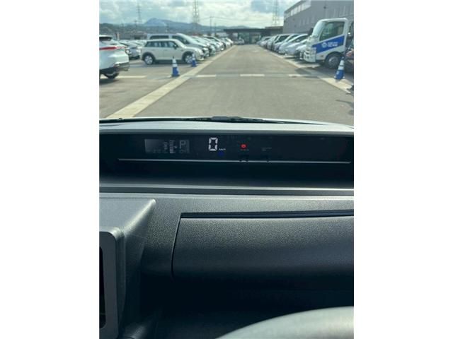 DAIHATSU TANTO 2022 Image 31