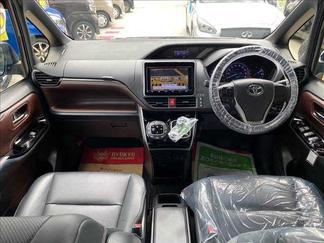 TOYOTA ESQUIRE HYBRID 2019 Image 31