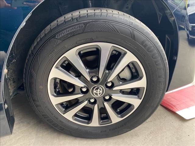 TOYOTA ESQUIRE HYBRID 2019 Image 31