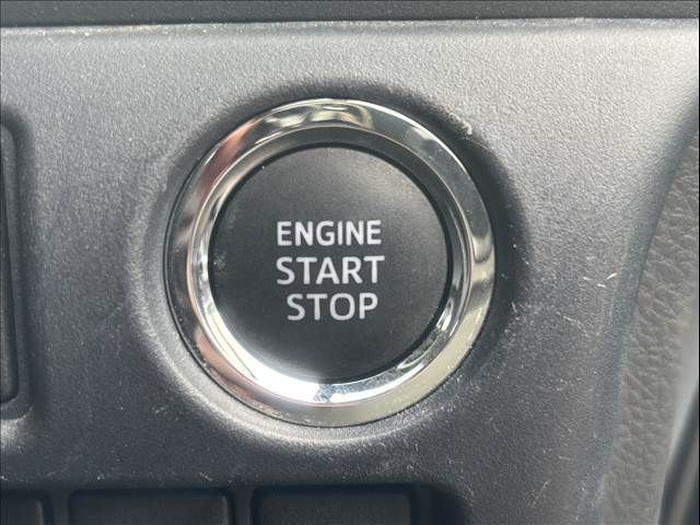 TOYOTA VOXY 2014 Image 31