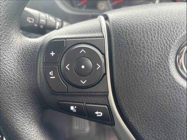 TOYOTA VOXY 2014 Image 31