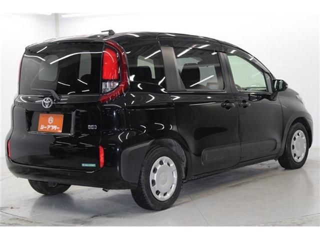 TOYOTA SIENTA HYBRID 2022 Image 31
