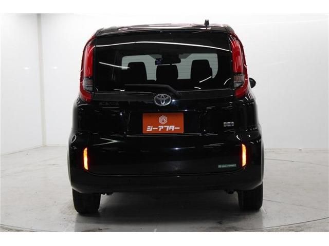 TOYOTA SIENTA HYBRID 2022 Image 31