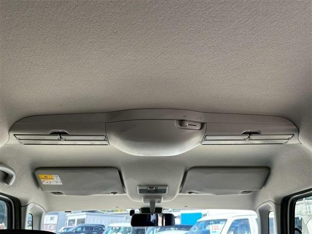 SUZUKI SPACIA GEAR 2018 Image 31