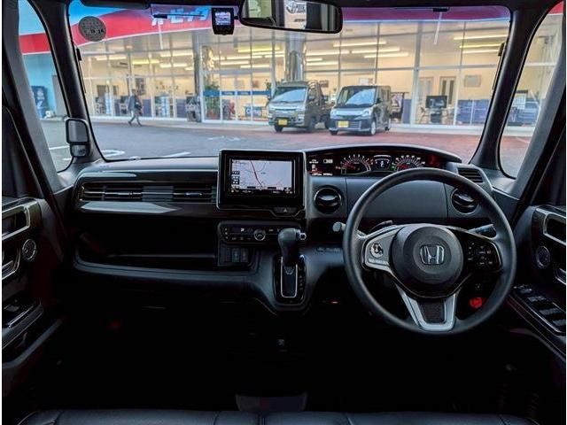 HONDA N BOX CUSTOM 2018 Image 31