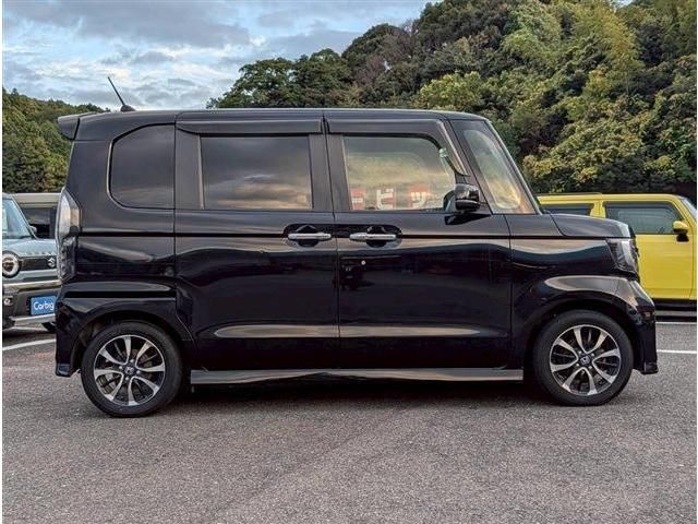 HONDA N BOX CUSTOM 2018 Image 31