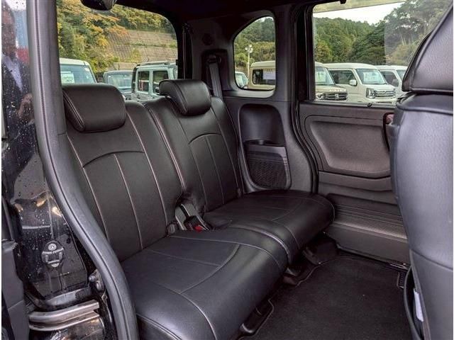 HONDA N BOX CUSTOM 2018 Image 31