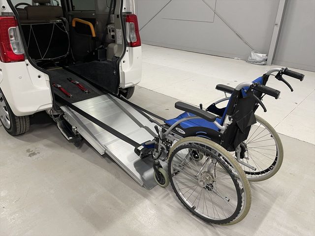 DAIHATSU TANTO 2018 Image 31