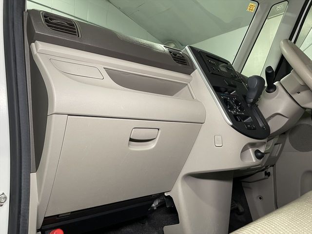 DAIHATSU TANTO 2018 Image 31