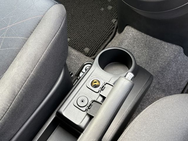 MAZDA DEMIO 2012 Image 31