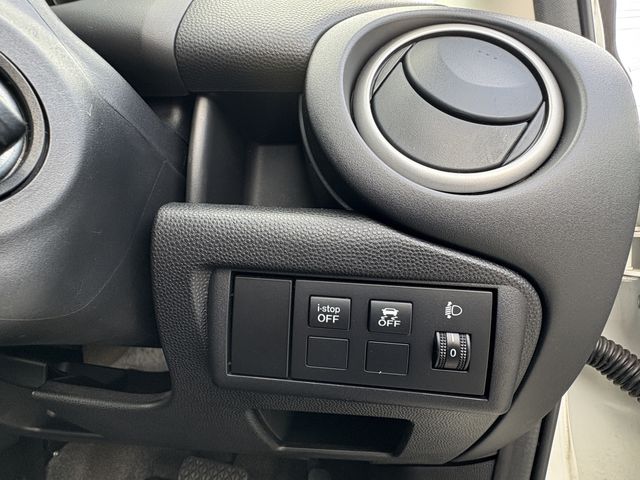 MAZDA DEMIO 2012 Image 31