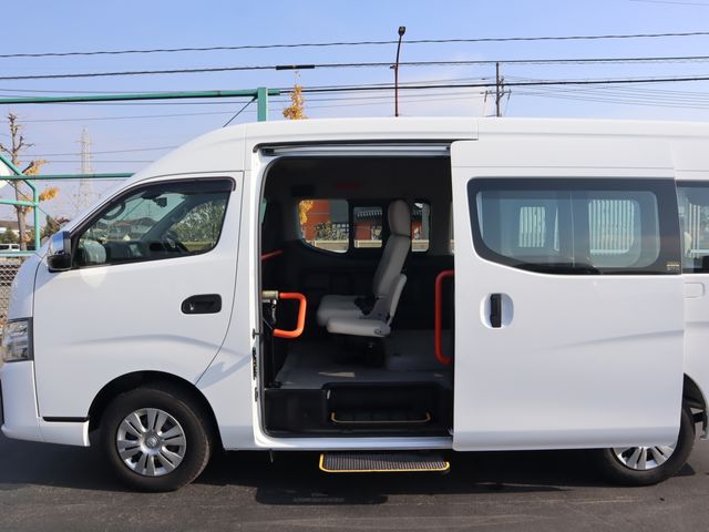 NISSAN CARAVAN VAN 4WD 2022 Image 31