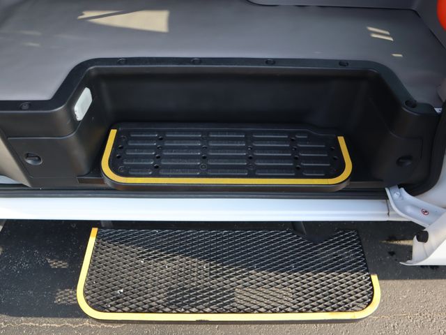 NISSAN CARAVAN VAN 4WD 2022 Image 31