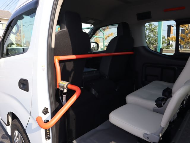 NISSAN CARAVAN VAN 4WD 2022 Image 31