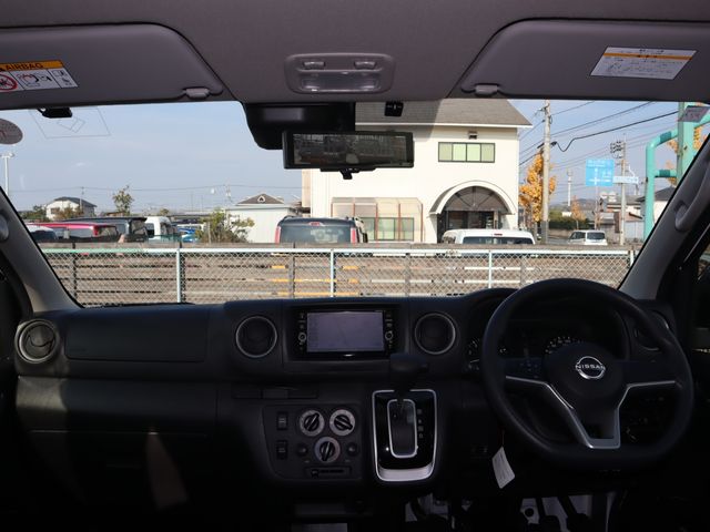 NISSAN CARAVAN VAN 4WD 2022 Image 31