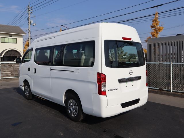 NISSAN CARAVAN VAN 4WD 2022 Image 31