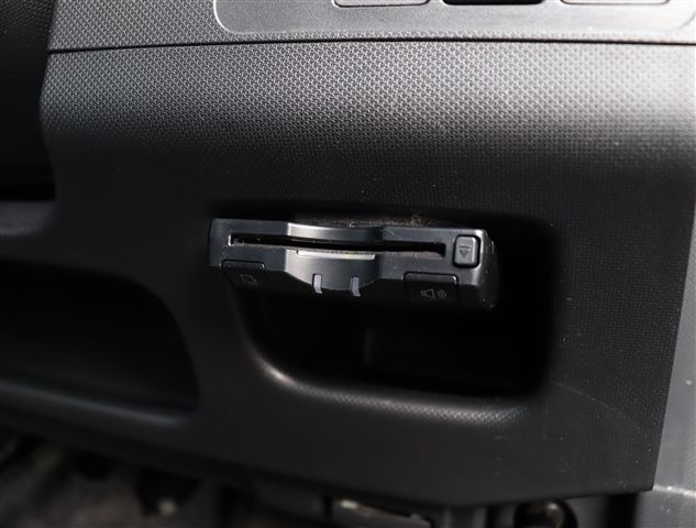 DAIHATSU MOVE CUSTOM 2013 Image 31